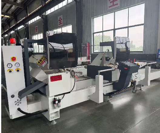 Akurasi dhuwur CNC Double-head Cutting Saw kanggo 45 ° lan 90 ° Cutting