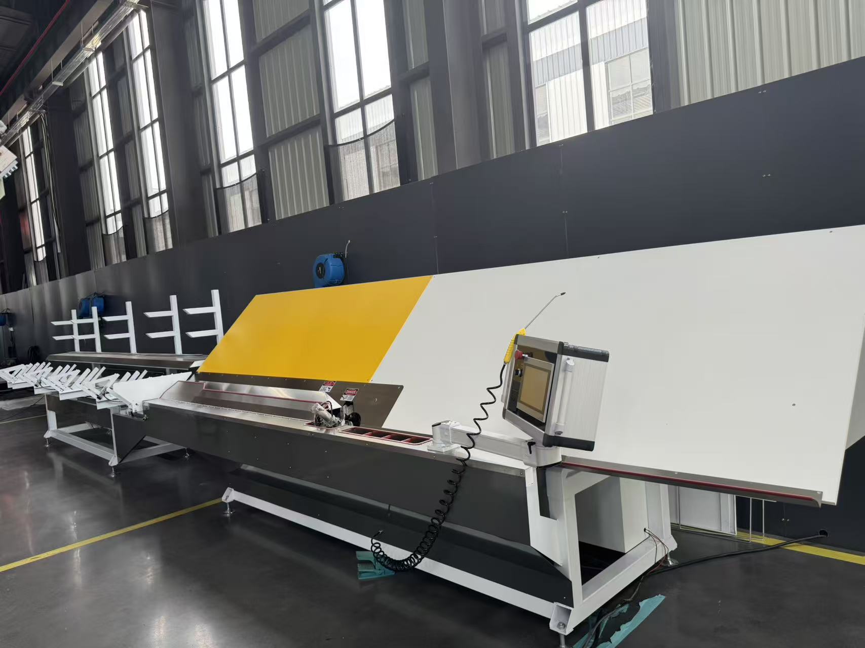 Precision CNC Aluminium Spacer Mlengkung Machine kanggo Insulating Kaca